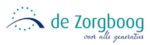 Logo met een gebogen blauwe lijn omgeven door stippen aan de linkerkant, naast de tekst de Zorgboog in groenblauw en voor alle generaties in blauw cursief lettertype op een witte achtergrond.